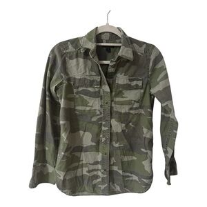 J. Crew Camo Button Up Shirt Size 0